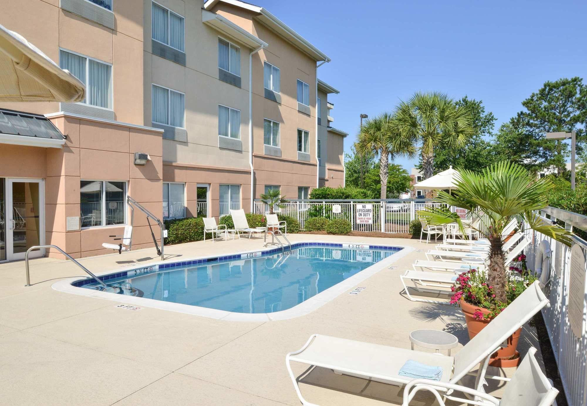 Fairfield Inn And Suites Charleston North/University Area Βόρειο Τσάρλεστον Εξωτερικό φωτογραφία