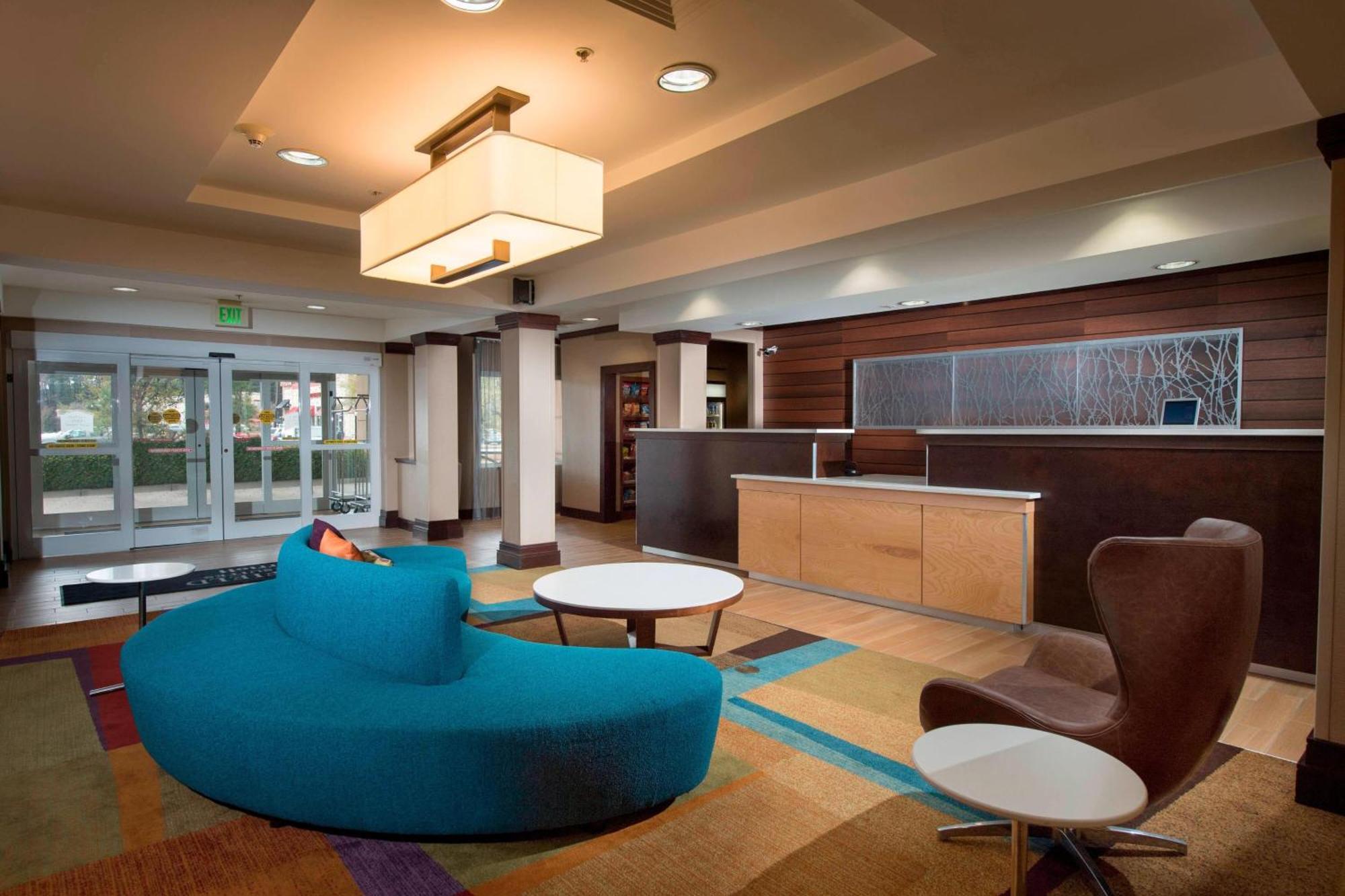 Fairfield Inn And Suites Charleston North/University Area Βόρειο Τσάρλεστον Εξωτερικό φωτογραφία