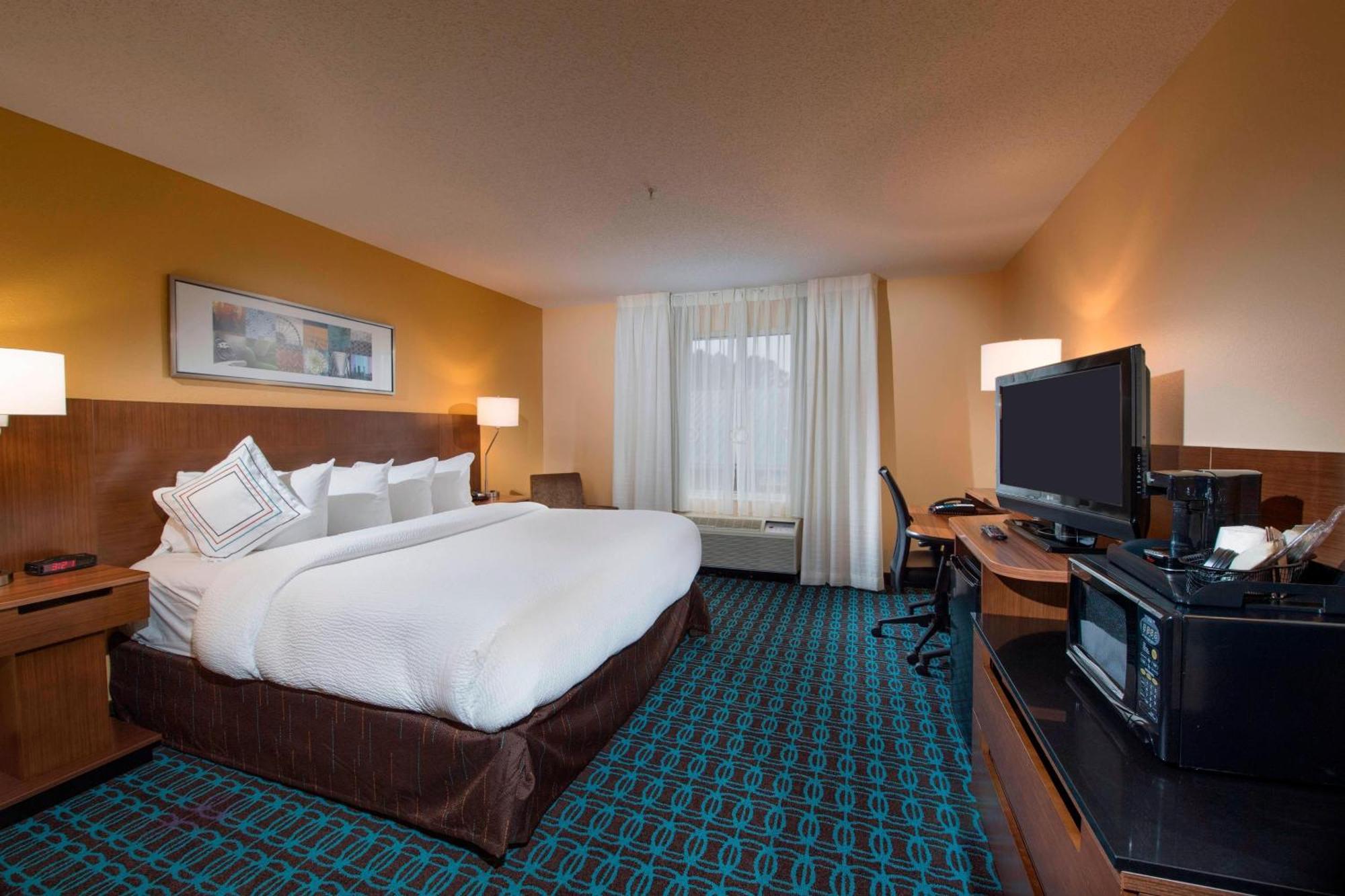 Fairfield Inn And Suites Charleston North/University Area Βόρειο Τσάρλεστον Εξωτερικό φωτογραφία