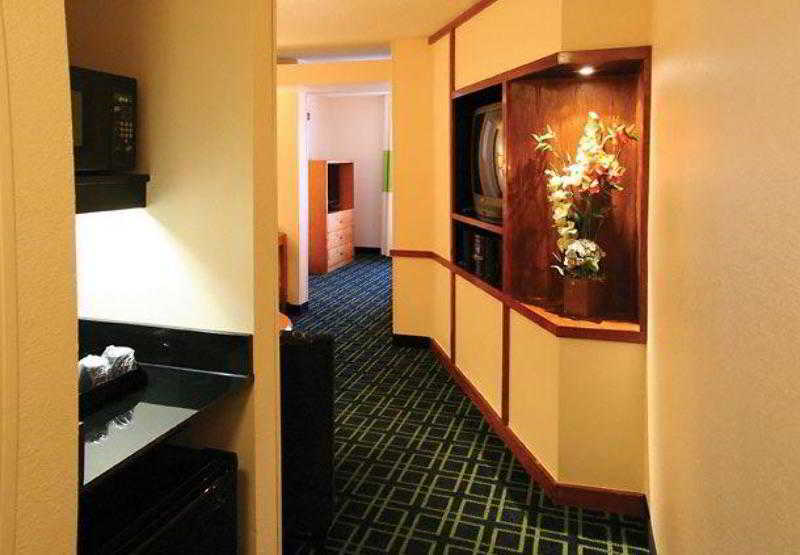 Fairfield Inn And Suites Charleston North/University Area Βόρειο Τσάρλεστον Εξωτερικό φωτογραφία